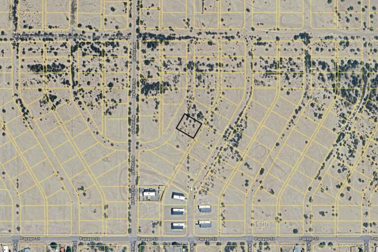 Satellite map of 0.32-acre Eloy AZ lot with surrounding properties and road access visible