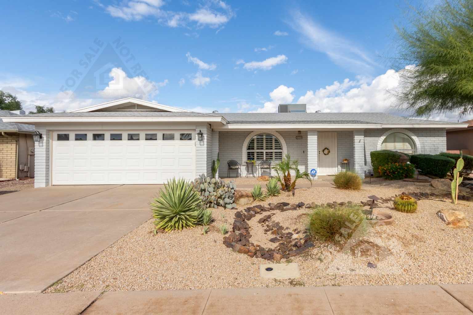 Single-Level Sunland Village 55+ Home in Mesa AZ